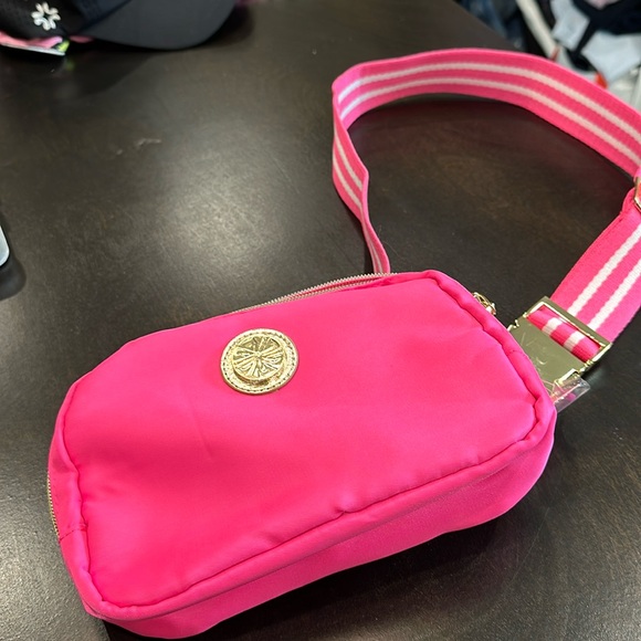 Lilly Pulitzer Handbags - Lilly Pulitzer Belt bag NWT